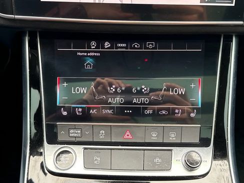 Used 2023 Audi Q8 Premium Plus AWD/4WD image 32