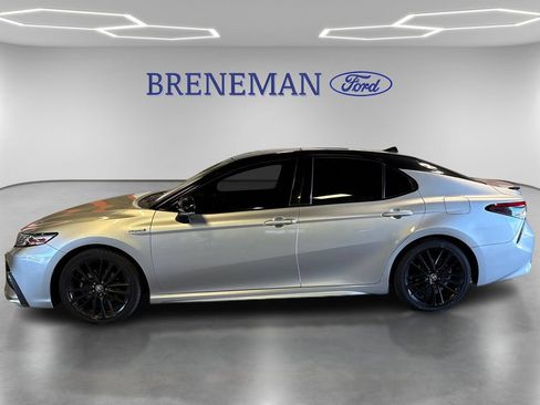Used 2021 Toyota Camry XSE w/ Navigation Upgrade Package FWD image 10