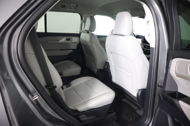 Used 2025 Ford Explorer Active w/ Active Comfort Package AWD/4WD image 61