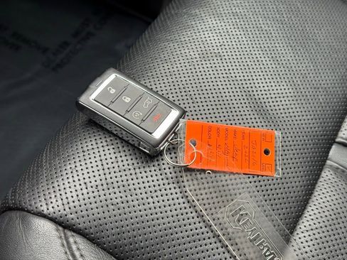 Used 2022 Jeep Wagoneer Series II image 45