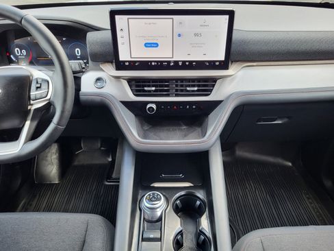 Certified 2025 Ford Explorer Active RWD image 15