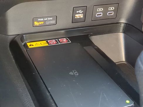 Used 2025 Toyota Camry LE image 20