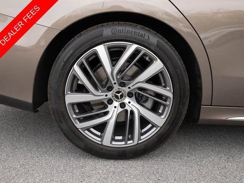 Used 2025 Mercedes-Benz E 350 4MATIC Sedan image 10