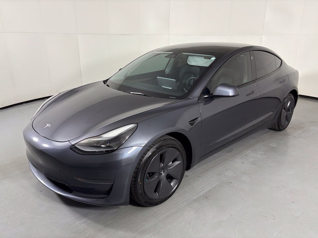 Used 2023 Tesla Model 3 Standard Range RWD image 4