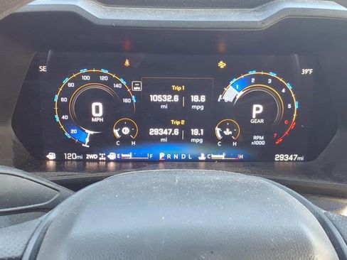 Used 2024 Chevrolet Colorado Trail Boss image 17