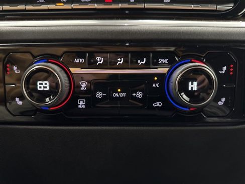 New 2026 Chevrolet Silverado 1500 LT image 21