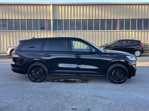 Used 2023 Lincoln Aviator Reserve w/ Equipment Group 201A image 11