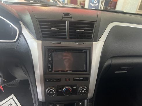 Used 2012 Chevrolet Traverse LT w/ All-Star Edition image 15