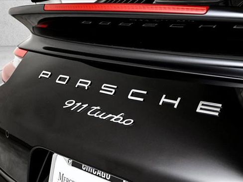 Used 2018 Porsche 911 Turbo image 7