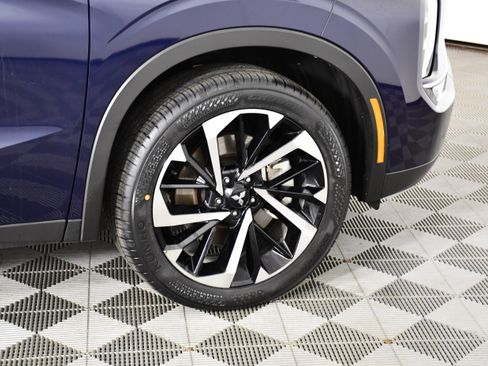 Used 2022 Mitsubishi Outlander SE FWD image 53