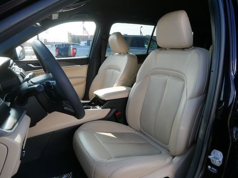 Used 2023 Jeep Grand Cherokee L Limited w/ MOPAR Finishing Package image 9