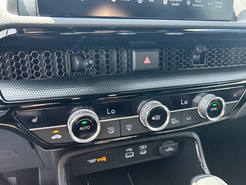Certified 2025 Honda CR-V Sport Touring image 30