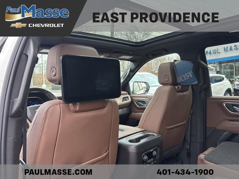 Used 2023 Chevrolet Tahoe High Country w/ Advanced Technology Package AWD/4WD image 18