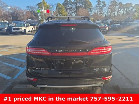 Used 2017 Lincoln MKC Reserve image 7