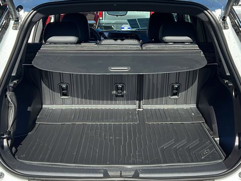 New 2026 Chevrolet Equinox EV LT image 11