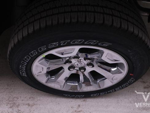 New 2026 RAM 1500 SLT Lonestar Crew Cab 4x4 image 37