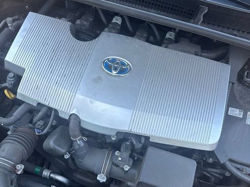 Used 2016 Toyota Prius Three w/ Advanced Technology Package FWD image 14