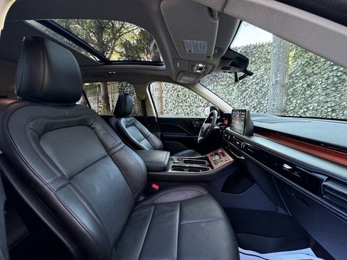 Used 2023 Lincoln Aviator Reserve w/ Jet Package image 25
