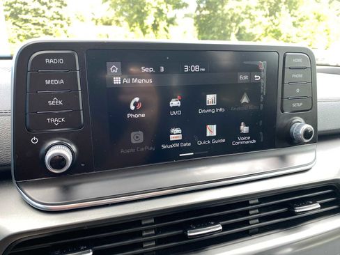 Used 2020 Kia Telluride S image 24