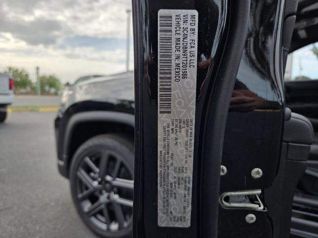 Used 2026 Jeep Compass Latitude AWD/4WD image 18