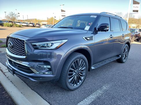 Used 2024 INFINITI QX80 Premium Select w/ Cargo Package image 3