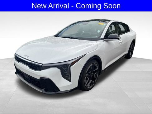 Used 2025 Kia K4 GT-Line w/ GT-Line Premium Package FWD image 1