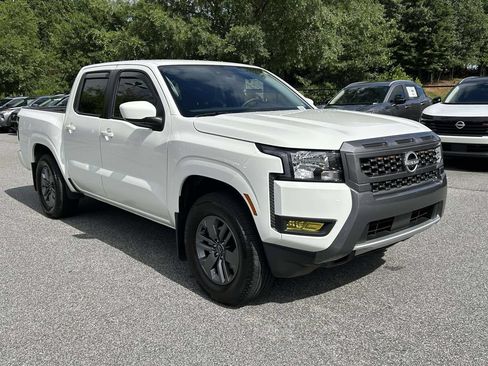 Used 2025 Nissan Frontier SV w/ SV Convenience Package RWD image 7