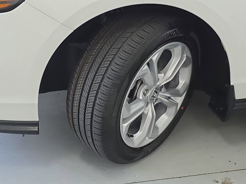 New 2026 Honda Accord LX image 30