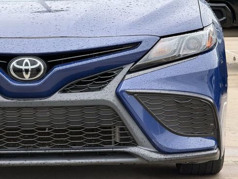Used 2024 Toyota Camry SE FWD image 8
