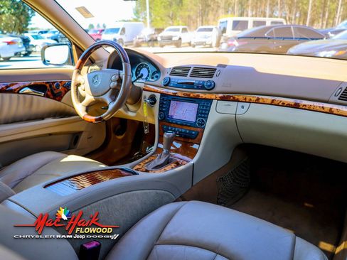 Used 2007 Mercedes-Benz E 320 BlueTEC Sedan image 11