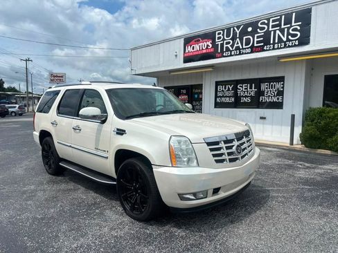 Used 2007 Cadillac Escalade AWD w/ Information Package image 7