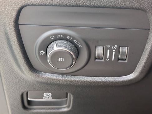 Used 2026 Jeep Grand Cherokee Limited w/ Limited Altitude Package AWD/4WD image 22