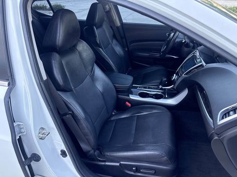 Used 2018 Acura TLX w/ Technology Package FWD image 16