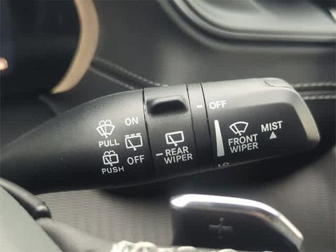 New 2025 Jeep Grand Cherokee Altitude image 26