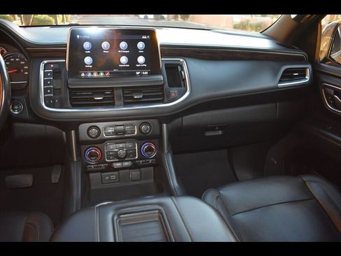 Used 2021 Chevrolet Tahoe LT image 32