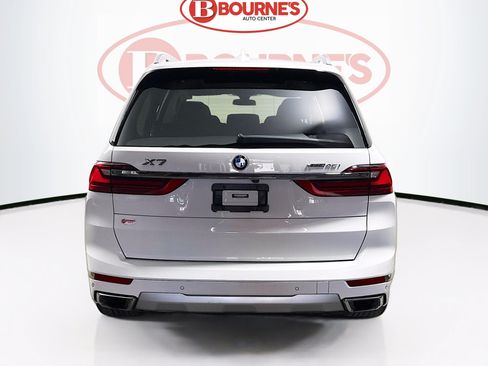 Used 2022 BMW X7 xDrive40i w/ Cold Weather Package AWD/4WD image 10