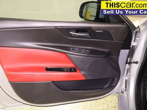 Used 2017 Jaguar XE R-Sport image 32