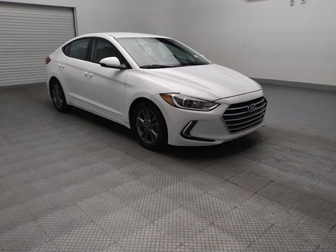 Used 2017 Hyundai Elantra SE w/ SE A/T Tech Package 03 FWD image 13