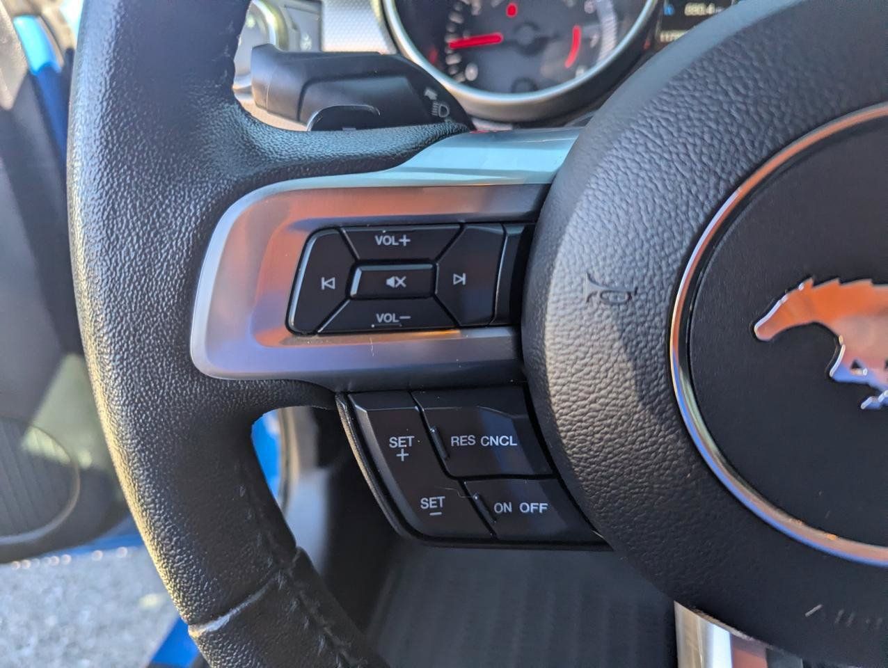 Used 2019 Ford Mustang Coupe w/ Equipment Group 101A RWD image 13