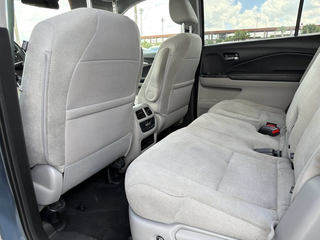 Used 2019 Honda Pilot EX image 16