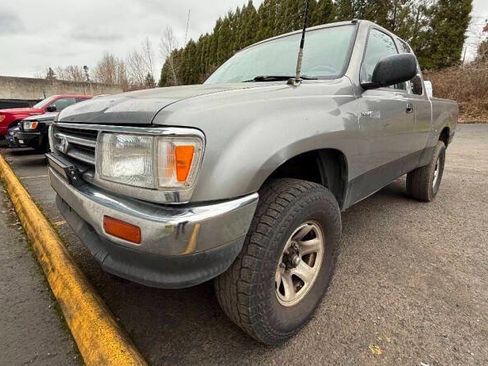 Used 1997 Toyota T100 DX image 10