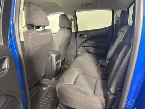 Used 2021 Chevrolet Colorado LT w/ LT Convenience Package AWD/4WD image 12