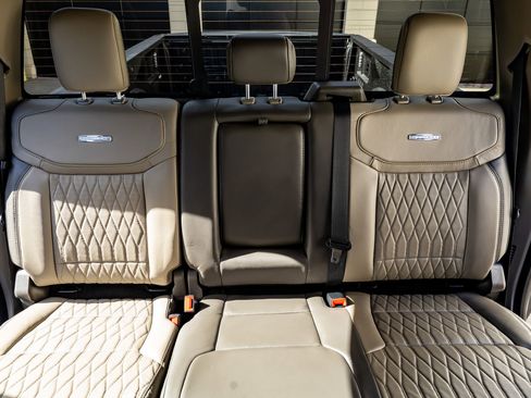 Used 2026 Ford F450 Platinum w/ Platinum Plus Package image 35