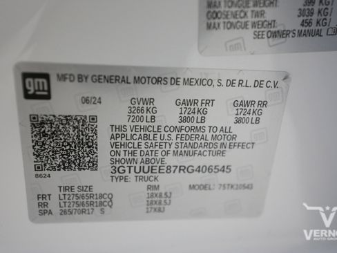 Used 2024 GMC Sierra 1500 AT4 w/ AT4 Premium Package AWD/4WD image 42