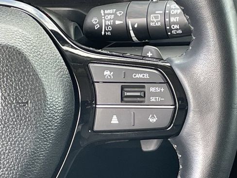 Used 2025 Honda Pilot EX-L image 13