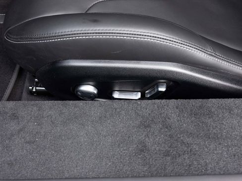 New 2025 Lotus Emira image 21