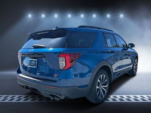 Used 2023 Ford Explorer ST RWD image 3