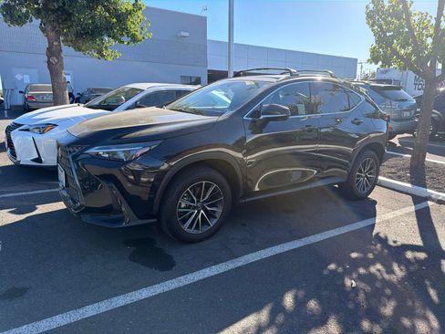 Used 2024 Lexus NX 350h AWD w/ Vision Package image 4