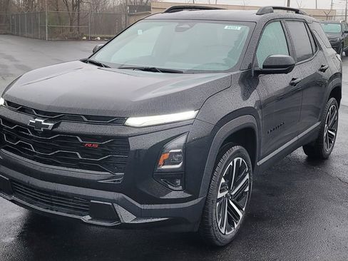 New 2026 Chevrolet Equinox RS w/ Convenience Package III FWD image 3