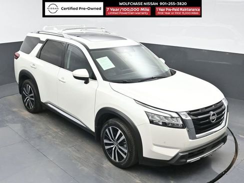 Certified 2024 Nissan Pathfinder Platinum w/ Cargo Package image 35